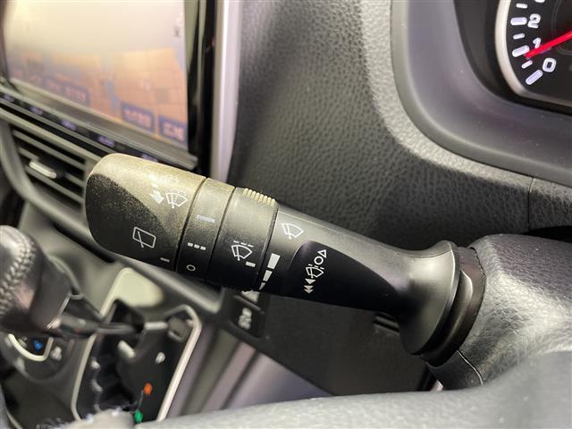 ヴォクシー ZS 煌 純正ナビ Bluetooth フルセグTV ビルトインETC 社外前後ドライブレコーダー 両側パワースライドドア アイドリングストップ フリップダウンモニター バックカメラ(9枚目)