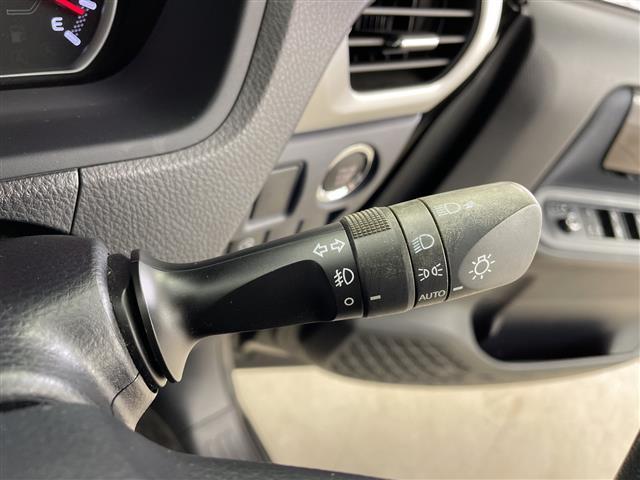 ヴォクシー ZS 煌 純正ナビ Bluetooth フルセグTV ビルトインETC 社外前後ドライブレコーダー 両側パワースライドドア アイドリングストップ フリップダウンモニター バックカメラ(10枚目)