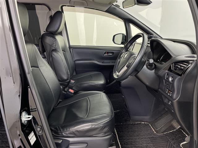 ヴォクシー ZS 煌II アルパイン製10インチナビ フリップダウンモニター バックカメラ アルパイン製スピーカー 純正フロアマット ドアバイザー 両側パワースライドドア LEDヘッドライト オートマチックハイビーム ETC(22枚目)