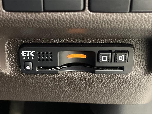 フリードハイブリッド ハイブリッド・Gホンダセンシング 純正ナビ(CD/BT)両側パワースライドドアホンダセンシングバックカメラオートクルーズコントロールLEDヘッドライトシートヒーターロールサンシェイドオートリトラミラースマートキー(4枚目)