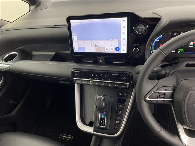 ノア ハイブリッドS-Z 純正ナビパノラマビューモニターシートヒーターCD/DVD/HDMI/フルセグテレビBSMオットマンレーダークルーズコントロールオートライトプリクラッシュセーフティETC2,0ハー(5枚目)