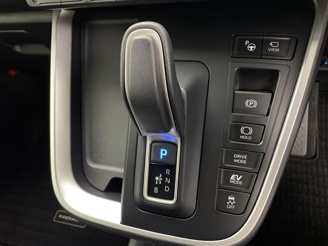 ノア ハイブリッドS-Z 純正ナビパノラマビューモニターシートヒーターCD/DVD/HDMI/フルセグテレビBSMオットマンレーダークルーズコントロールオートライトプリクラッシュセーフティETC2,0ハー(13枚目)