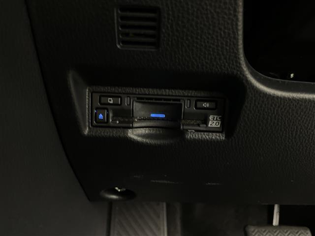 ノア ハイブリッドS-Z 純正ナビパノラマビューモニターシートヒーターCD/DVD/HDMI/フルセグテレビBSMオットマンレーダークルーズコントロールオートライトプリクラッシュセーフティETC2,0ハー(17枚目)