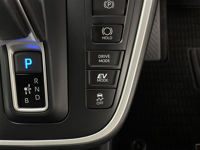 ノア ハイブリッドS-Z 純正ナビパノラマビューモニターシートヒーターCD/DVD/HDMI/フルセグテレビBSMオットマンレーダークルーズコントロールオートライトプリクラッシュセーフティETC2,0ハー(18枚目)