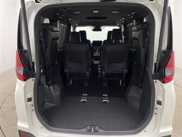 ノア ハイブリッドS-Z 純正ナビパノラマビューモニターシートヒーターCD/DVD/HDMI/フルセグテレビBSMオットマンレーダークルーズコントロールオートライトプリクラッシュセーフティETC2,0ハー(24枚目)