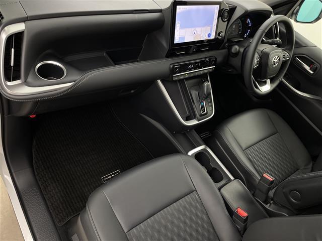 ノア ハイブリッドS-Z 純正ナビパノラマビューモニターシートヒーターCD/DVD/HDMI/フルセグテレビBSMオットマンレーダークルーズコントロールオートライトプリクラッシュセーフティETC2,0ハー(26枚目)