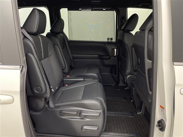 ノア ハイブリッドS-Z 純正ナビパノラマビューモニターシートヒーターCD/DVD/HDMI/フルセグテレビBSMオットマンレーダークルーズコントロールオートライトプリクラッシュセーフティETC2,0ハー(27枚目)