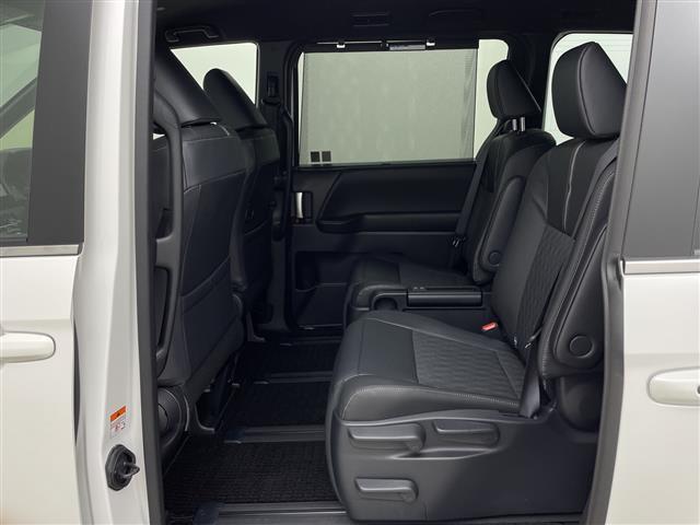 ノア ハイブリッドS-Z 純正ナビパノラマビューモニターシートヒーターCD/DVD/HDMI/フルセグテレビBSMオットマンレーダークルーズコントロールオートライトプリクラッシュセーフティETC2,0ハー(28枚目)