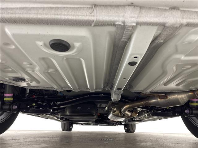 ノア ハイブリッドS-Z 純正ナビパノラマビューモニターシートヒーターCD/DVD/HDMI/フルセグテレビBSMオットマンレーダークルーズコントロールオートライトプリクラッシュセーフティETC2,0ハー(41枚目)