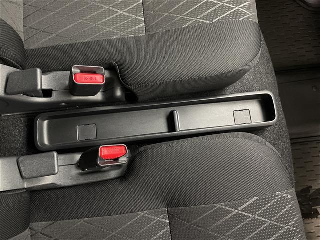 アトレー RS ワンオーナー 純正ナビ スマートアシスト 前後コーナーセンサー バックカメラ 両側パワースライドドア ラバーフロアマット オートハイビーム オートライト レーダークルーズコントロール フォグライト(13枚目)