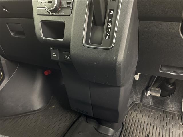 アトレー RS ワンオーナー 純正ナビ スマートアシスト 前後コーナーセンサー バックカメラ 両側パワースライドドア ラバーフロアマット オートハイビーム オートライト レーダークルーズコントロール フォグライト(20枚目)