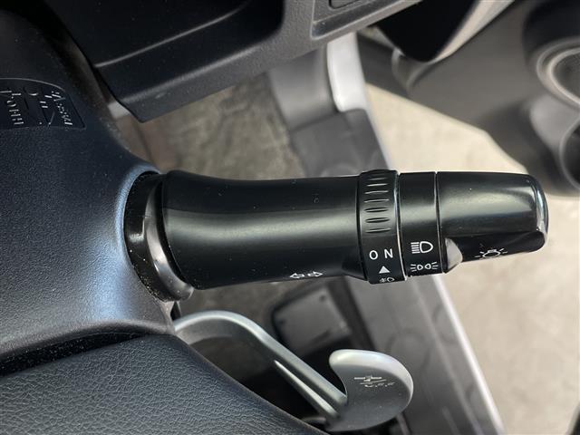 デリカＤ：５ Ｇ　パワーパッケージ　ワンオーナー　禁煙車　社外ナビ　フルセグ　Ｂｌｕｅｔｏｏｔｈ　バックカメラ　両側パワースライドドア　ビルドインＥＴＣ　パドルシフト　純正ドアバイザー　ＡＡＣ　純正アルミホイール　電動格納ミラー　４ＷＤ（8枚目）