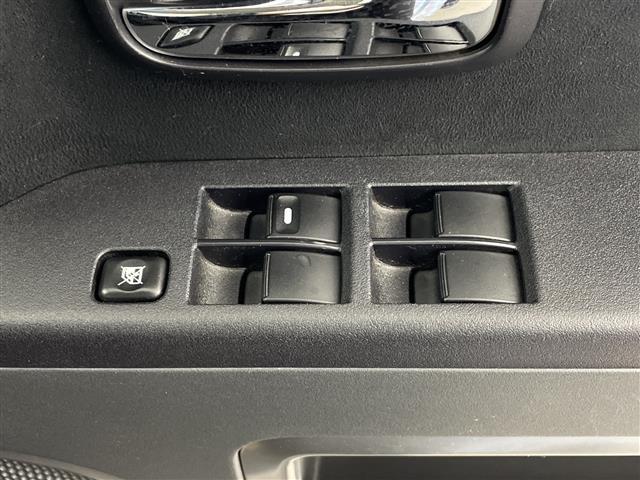 デリカＤ：５ Ｇ　パワーパッケージ　ワンオーナー　禁煙車　社外ナビ　フルセグ　Ｂｌｕｅｔｏｏｔｈ　バックカメラ　両側パワースライドドア　ビルドインＥＴＣ　パドルシフト　純正ドアバイザー　ＡＡＣ　純正アルミホイール　電動格納ミラー　４ＷＤ（22枚目）