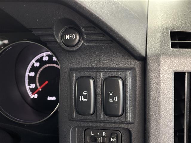 デリカＤ：５ Ｇ　パワーパッケージ　ワンオーナー　禁煙車　社外ナビ　フルセグ　Ｂｌｕｅｔｏｏｔｈ　バックカメラ　両側パワースライドドア　ビルドインＥＴＣ　パドルシフト　純正ドアバイザー　ＡＡＣ　純正アルミホイール　電動格納ミラー　４ＷＤ（23枚目）