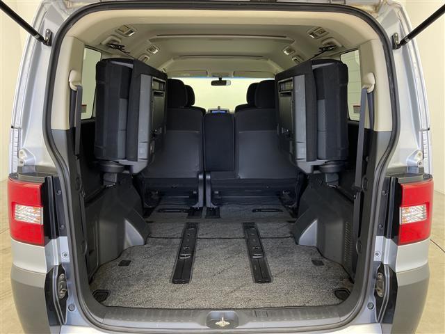 デリカＤ：５ Ｇ　パワーパッケージ　ワンオーナー　禁煙車　社外ナビ　フルセグ　Ｂｌｕｅｔｏｏｔｈ　バックカメラ　両側パワースライドドア　ビルドインＥＴＣ　パドルシフト　純正ドアバイザー　ＡＡＣ　純正アルミホイール　電動格納ミラー　４ＷＤ（25枚目）