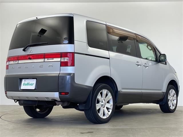 デリカＤ：５ Ｇ　パワーパッケージ　ワンオーナー　禁煙車　社外ナビ　フルセグ　Ｂｌｕｅｔｏｏｔｈ　バックカメラ　両側パワースライドドア　ビルドインＥＴＣ　パドルシフト　純正ドアバイザー　ＡＡＣ　純正アルミホイール　電動格納ミラー　４ＷＤ（32枚目）