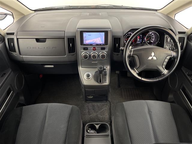 デリカＤ：５ Ｇ　パワーパッケージ　ワンオーナー　禁煙車　社外ナビ　フルセグ　Ｂｌｕｅｔｏｏｔｈ　バックカメラ　両側パワースライドドア　ビルドインＥＴＣ　パドルシフト　純正ドアバイザー　ＡＡＣ　純正アルミホイール　電動格納ミラー　４ＷＤ（42枚目）