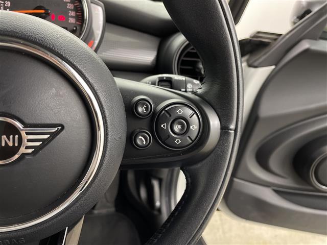 MINI クーパー 純正ナビゲーションシステムインテリジェントセーフティETCBluetoothスマートキーシステムアイドリングストップトノカバーオートライトLEDヘッドライト(16枚目)