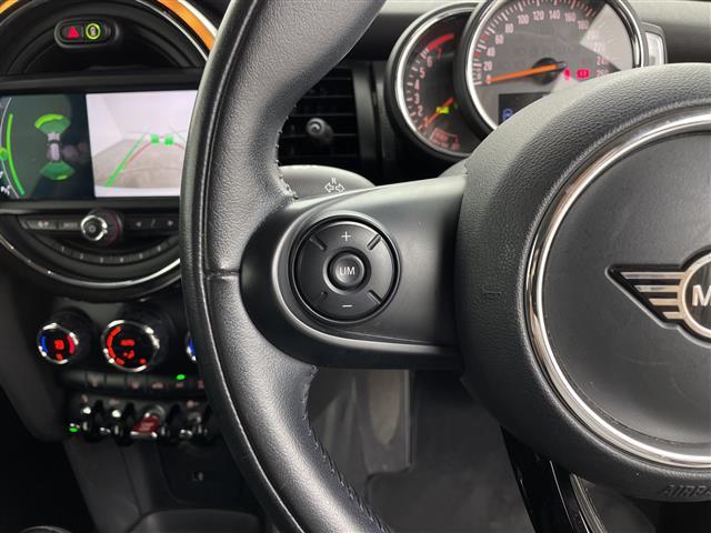 MINI クーパー 純正ナビゲーションシステムインテリジェントセーフティETCBluetoothスマートキーシステムアイドリングストップトノカバーオートライトLEDヘッドライト(20枚目)