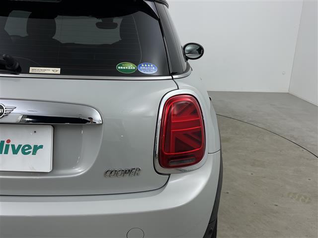 MINI クーパー 純正ナビゲーションシステムインテリジェントセーフティETCBluetoothスマートキーシステムアイドリングストップトノカバーオートライトLEDヘッドライト(31枚目)