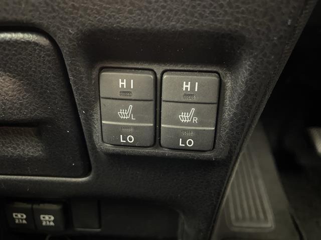 ノア Ｇ　純正ナビ　クルーズコントロール　片側パワースライドドア　ドラレコ付きデジタルインナーミラー　プリクラッシュセーフティ　レーンキープアシスト　シートヒーター　オートライト　シートバックテーブル　ＥＴＣ（14枚目）