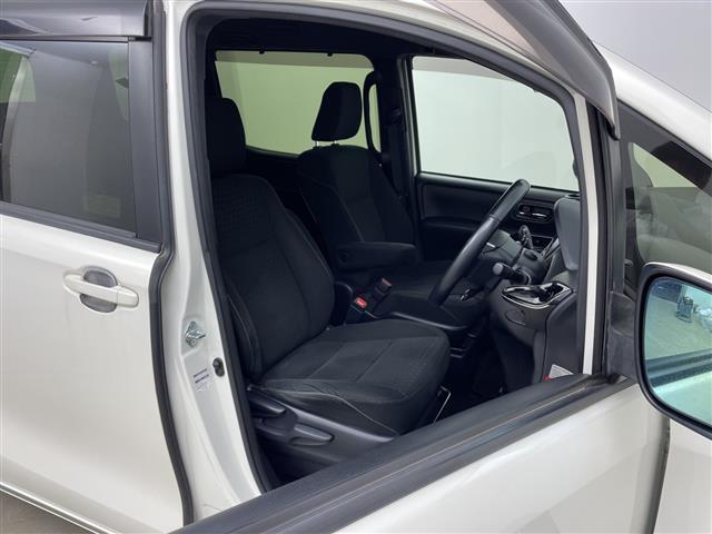 ノア Ｇ　純正ナビ　クルーズコントロール　片側パワースライドドア　ドラレコ付きデジタルインナーミラー　プリクラッシュセーフティ　レーンキープアシスト　シートヒーター　オートライト　シートバックテーブル　ＥＴＣ（26枚目）