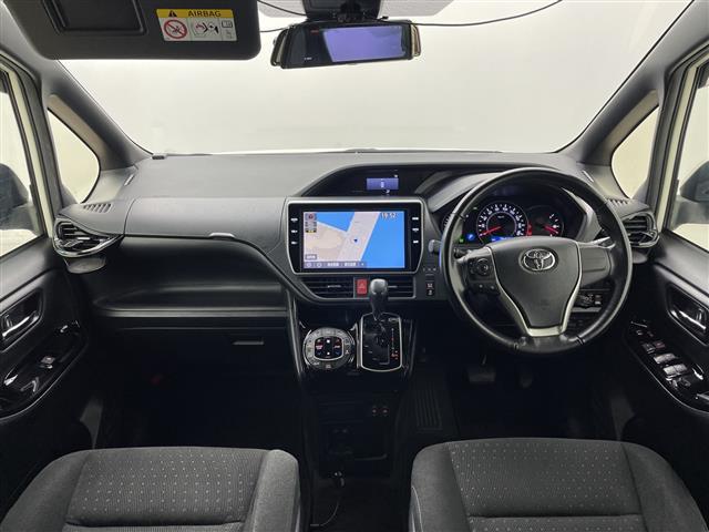 ノア Ｇ　純正ナビ　クルーズコントロール　片側パワースライドドア　ドラレコ付きデジタルインナーミラー　プリクラッシュセーフティ　レーンキープアシスト　シートヒーター　オートライト　シートバックテーブル　ＥＴＣ（42枚目）