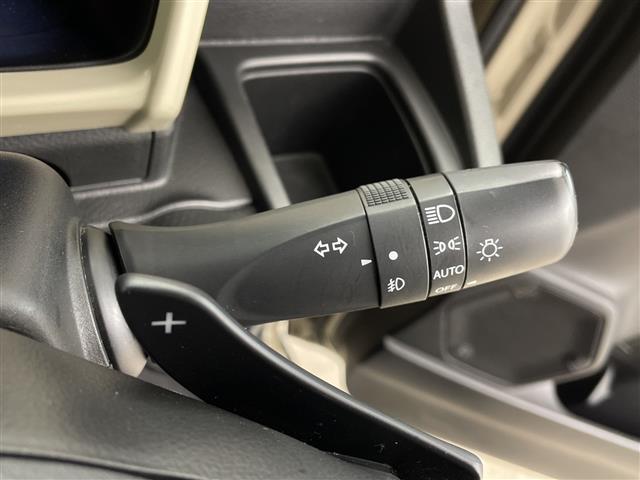 クロスビー ハイブリッドMZ 純正8型ナビ 全方位カメラ ドライブレコーダー レーダー探知機 パドルシフト ETC ステアリングリモコン クルーズコントロール オートライト 衝突被害軽減ブレーキ 純正フロアマット 純正AW LED(12枚目)