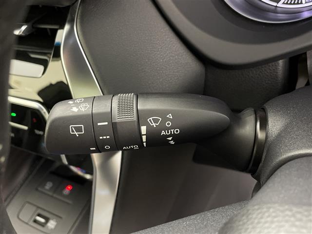 ハリアー Ｚ　レザーパッケージ　純正１２．３型ナビ　調光パノラマルーフ　ＪＢＬプレミアムサウンドシステム　セーフティセンス　プリクラッシュセーフティ　レーントレーシングアシスト　レーダークルーズコントロール　アダプティブハイビ―ム（16枚目）