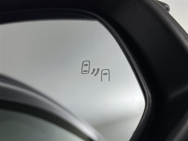 ハリアー Ｚ　レザーパッケージ　純正１２．３型ナビ　調光パノラマルーフ　ＪＢＬプレミアムサウンドシステム　セーフティセンス　プリクラッシュセーフティ　レーントレーシングアシスト　レーダークルーズコントロール　アダプティブハイビ―ム（18枚目）