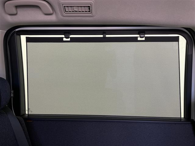 ステップワゴン ｅ：ＨＥＶエアー　ＥＸ　登録済未使用車　ホンダセンシング　純正１１．４型ナビ　パドルシフト　アダプティブクルーズコントロール　電動リアゲート　バックカメラ　両側パワースライドドア　オットマン　オートハイビーム　オートホールド（22枚目）