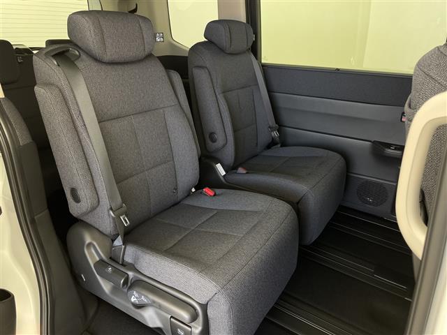 ステップワゴン ｅ：ＨＥＶエアー　ＥＸ　登録済未使用車　ホンダセンシング　純正１１．４型ナビ　パドルシフト　アダプティブクルーズコントロール　電動リアゲート　バックカメラ　両側パワースライドドア　オットマン　オートハイビーム　オートホールド（29枚目）