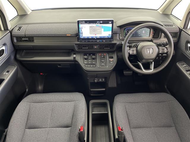 ステップワゴン ｅ：ＨＥＶエアー　ＥＸ　登録済未使用車　ホンダセンシング　純正１１．４型ナビ　パドルシフト　アダプティブクルーズコントロール　電動リアゲート　バックカメラ　両側パワースライドドア　オットマン　オートハイビーム　オートホールド（42枚目）