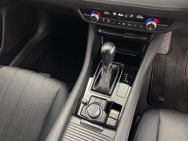 アテンザワゴン ＸＤ　プロアクティブ　純正ナビ　３６０°ビューカメラ　ＥＴＣ２．０　パドルシフト　ヘッドアップディスプレイ　レーダークルーズコントロール　レーンキープアシスト　ステアリングリモコン　コーナーセンサー　純正ＡＷ１９インチ（15枚目）