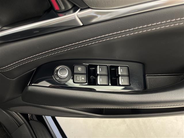 アテンザワゴン ＸＤ　プロアクティブ　純正ナビ　３６０°ビューカメラ　ＥＴＣ２．０　パドルシフト　ヘッドアップディスプレイ　レーダークルーズコントロール　レーンキープアシスト　ステアリングリモコン　コーナーセンサー　純正ＡＷ１９インチ（17枚目）