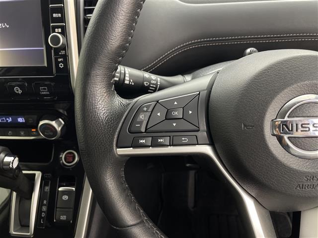 セレナ ハイウェイスター　純正９型ナビ　フリップダウンモニター　プロパイロット　アラウンドビューモニター　両側パワースライドドア　エマージェンシーブレーキ　デジタルインナーミラー　ドライブレコーダー　ビルトインＥＴＣ　ステリモ（6枚目）