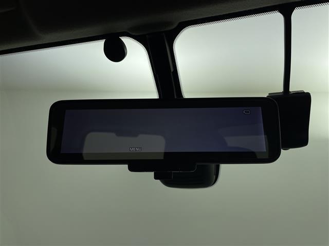 セレナ ハイウェイスター　純正９型ナビ　フリップダウンモニター　プロパイロット　アラウンドビューモニター　両側パワースライドドア　エマージェンシーブレーキ　デジタルインナーミラー　ドライブレコーダー　ビルトインＥＴＣ　ステリモ（10枚目）