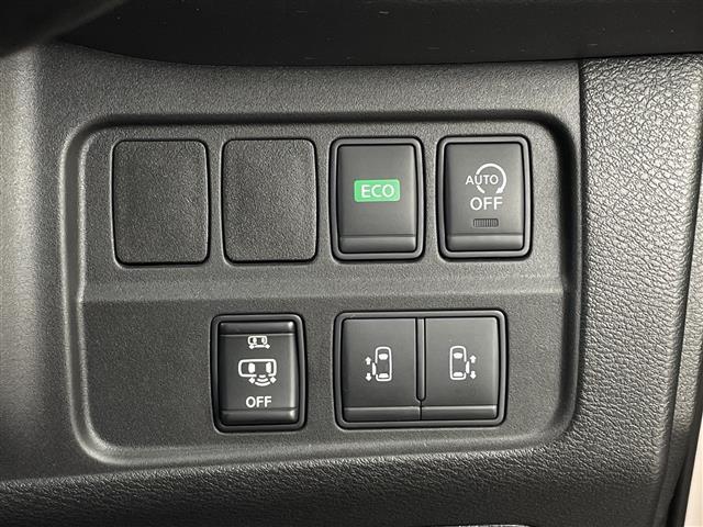 セレナ ハイウェイスター　純正９型ナビ　フリップダウンモニター　プロパイロット　アラウンドビューモニター　両側パワースライドドア　エマージェンシーブレーキ　デジタルインナーミラー　ドライブレコーダー　ビルトインＥＴＣ　ステリモ（18枚目）