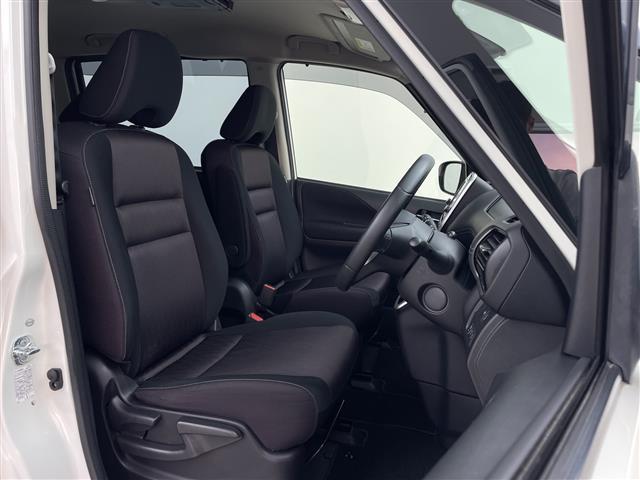 セレナ ハイウェイスター　純正９型ナビ　フリップダウンモニター　プロパイロット　アラウンドビューモニター　両側パワースライドドア　エマージェンシーブレーキ　デジタルインナーミラー　ドライブレコーダー　ビルトインＥＴＣ　ステリモ（21枚目）