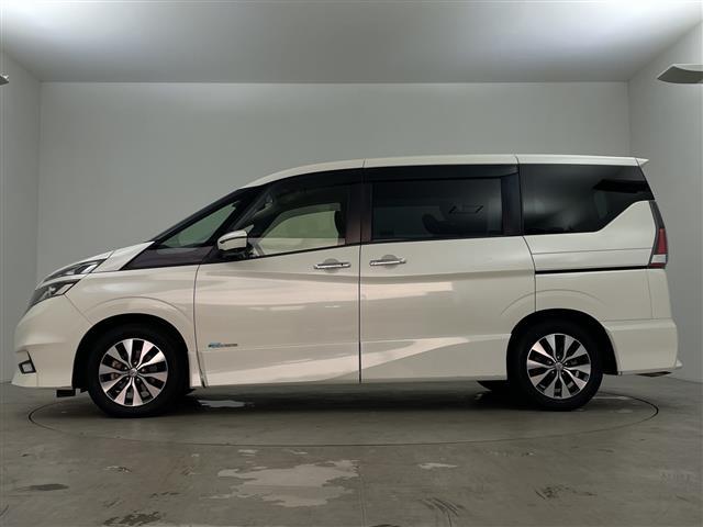 セレナ ハイウェイスター　純正９型ナビ　フリップダウンモニター　プロパイロット　アラウンドビューモニター　両側パワースライドドア　エマージェンシーブレーキ　デジタルインナーミラー　ドライブレコーダー　ビルトインＥＴＣ　ステリモ（35枚目）