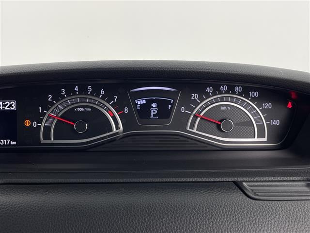 Ｎ－ＢＯＸカスタム ＥＸ　純正ナビ／フルセグＴＶ／ＣＤ／ＤＶＤ／ＦＭ・ＡＭ／両側パワスラ／衝突軽減ブレーキ／レーンアシスト／ドラレコ／クルコン／チップアップシート／純正フロアマット／ドアバイザー／前席シートヒーター／ＬＥＤ（7枚目）