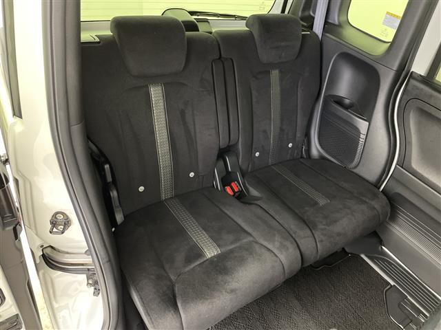 Ｎ－ＢＯＸカスタム ＥＸ　純正ナビ／フルセグＴＶ／ＣＤ／ＤＶＤ／ＦＭ・ＡＭ／両側パワスラ／衝突軽減ブレーキ／レーンアシスト／ドラレコ／クルコン／チップアップシート／純正フロアマット／ドアバイザー／前席シートヒーター／ＬＥＤ（17枚目）