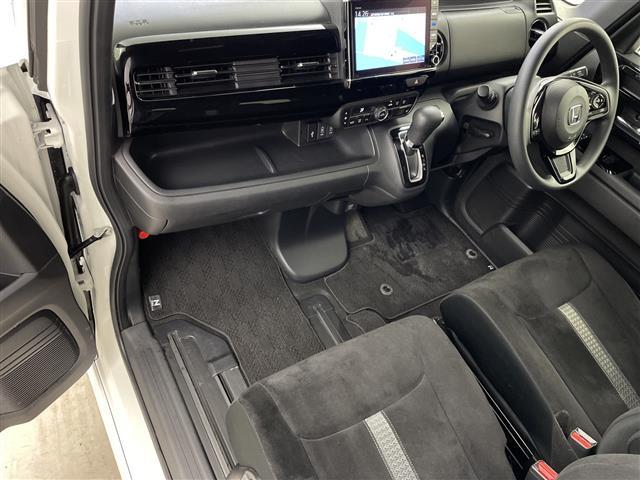 Ｎ－ＢＯＸカスタム ＥＸ　純正ナビ／フルセグＴＶ／ＣＤ／ＤＶＤ／ＦＭ・ＡＭ／両側パワスラ／衝突軽減ブレーキ／レーンアシスト／ドラレコ／クルコン／チップアップシート／純正フロアマット／ドアバイザー／前席シートヒーター／ＬＥＤ（20枚目）