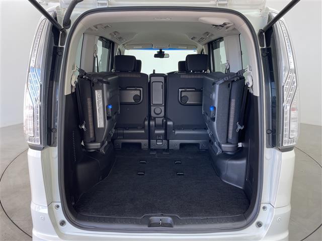 セレナ ハイウェイスター　Ｖセレ＋セーフティ　ＳＨＶ　Ａセフ　純正ナビ　Ｂｌｕｅｔｏｏｔｈ　フルセグＴＶ　クルーズコントロール　バックカメラ　全方位カメラ　ウォークスルー　両側パワースライドドア　純正１６インチアルミホイール　前後コーナーセンサー（23枚目）