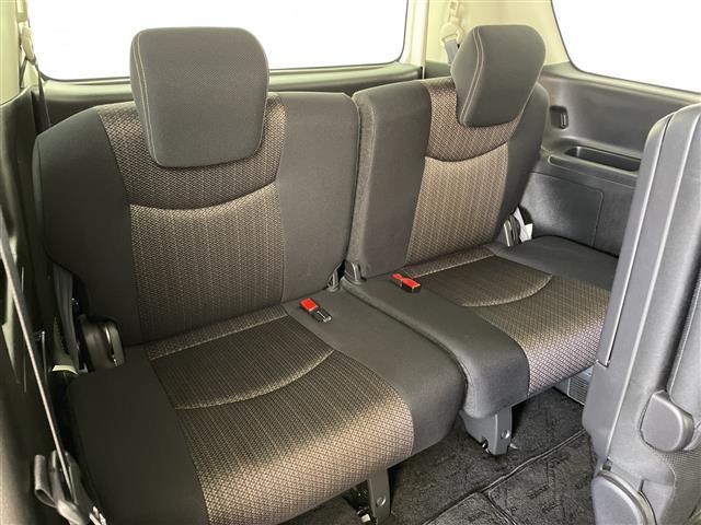 セレナ ハイウェイスター　Ｖセレ＋セーフティ　ＳＨＶ　Ａセフ　純正ナビ　Ｂｌｕｅｔｏｏｔｈ　フルセグＴＶ　クルーズコントロール　バックカメラ　全方位カメラ　ウォークスルー　両側パワースライドドア　純正１６インチアルミホイール　前後コーナーセンサー（29枚目）