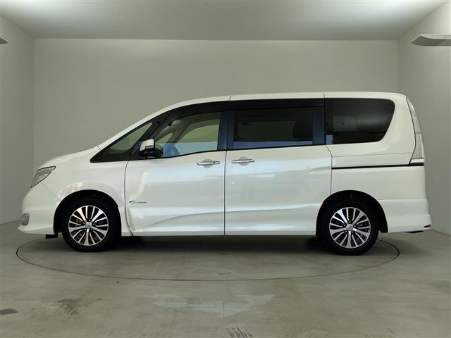 セレナ ハイウェイスター　Ｖセレ＋セーフティ　ＳＨＶ　Ａセフ　純正ナビ　Ｂｌｕｅｔｏｏｔｈ　フルセグＴＶ　クルーズコントロール　バックカメラ　全方位カメラ　ウォークスルー　両側パワースライドドア　純正１６インチアルミホイール　前後コーナーセンサー（35枚目）