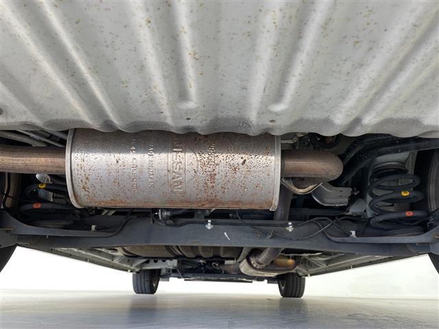 セレナ ハイウェイスター　Ｖセレ＋セーフティ　ＳＨＶ　Ａセフ　純正ナビ　Ｂｌｕｅｔｏｏｔｈ　フルセグＴＶ　クルーズコントロール　バックカメラ　全方位カメラ　ウォークスルー　両側パワースライドドア　純正１６インチアルミホイール　前後コーナーセンサー（41枚目）