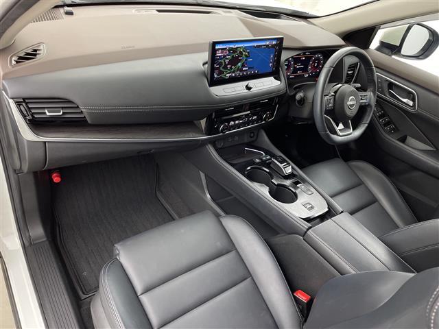 エクストレイル Ｇ　ワンオーナー純正１２．３インチナビＢｌｕｅｔｏｏｔｈ☆フルセグテレビ電動リアゲートプロパイロットブラインドスポットモニターメモリーシートヘッドアップディスプレイ（23枚目）