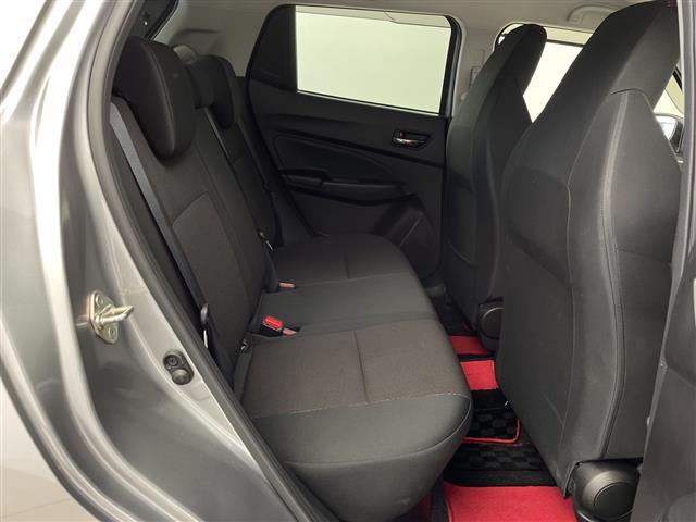 スイフトスポーツ ベースグレード　ワンオーナー　純正ＳＤナビ　フルセグテレビ　スズキセーフティサポート　ＣＤ　ＤＶＤ　Ｂｌｕｅｔｏｏｔｈ　純正１７インチアルミホイール　純正ドライブレコーダー　ｍｏｍｏステアリングカバー（23枚目）