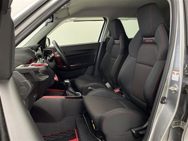 スイフトスポーツ ベースグレード　ワンオーナー　純正ＳＤナビ　フルセグテレビ　スズキセーフティサポート　ＣＤ　ＤＶＤ　Ｂｌｕｅｔｏｏｔｈ　純正１７インチアルミホイール　純正ドライブレコーダー　ｍｏｍｏステアリングカバー（25枚目）